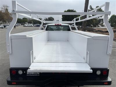 2018 Chevrolet Comm 3500 LS UTILITY 6.6L DURAMAX W/ALLISON TRANS,  LADDER RACK! - Photo 17 - Santa Ana, CA 92703