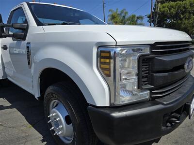 2019 Ford F350 XT Utility 6.2L Gas,1600LB Tommy power  lift gate! - Photo 25 - Santa Ana, CA 92703