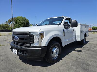 2019 Ford F350 XT Utility 6.2L Gas,1600LB Tommy power  lift gate! - Photo 4 - Santa Ana, CA 92703