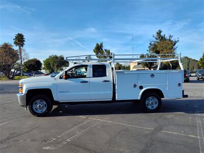 2019 Chevrolet Silverado 2500 utility   - Photo 1 - Santa Ana, CA 92703