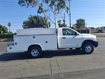 2009 Dodge Ram 3500 SLT  Jumbo Enclosed Royal bed! - Photo 4 - Santa Ana, CA 92703