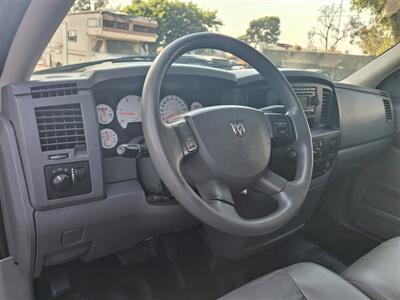 2009 Dodge Ram 3500 SLT  Jumbo Enclosed Royal bed! - Photo 17 - Santa Ana, CA 92703