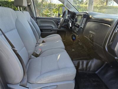 2017 Chevrolet Comm 2500 2500HD Utility 6.0L Gas, 8ft Royal bed! - Photo 18 - Santa Ana, CA 92703