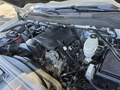 2017 Chevrolet Comm 2500 2500HD Utility 6.0L Gas, 8ft Royal bed! - Photo 20 - Santa Ana, CA 92703