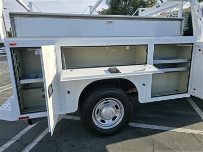 2019 Ford Commercial F-350 Super Duty XL Utility 6.2L Flex Fu,Knapheide bed,newer tires, Ladder rack! - Photo 3 - Santa Ana, CA 92703