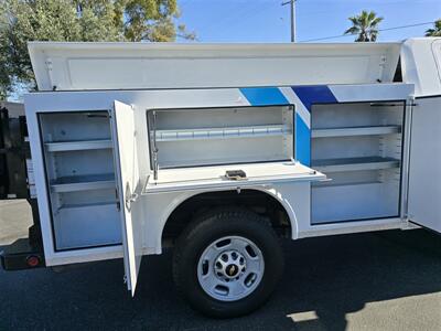 2021 Chevrolet Comm 2500 LS Utility 6.6L gas,1600lb Power lift gate! - Photo 3 - Santa Ana, CA 92703