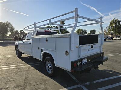 2016 Chevrolet Comm SILVERADO 2500HD UTILITY 6.6L DURAMAX, 8FT ROYAL BED,LADDER RACK! - Photo 6 - Santa Ana, CA 92703