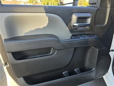 2016 Chevrolet Comm SILVERADO 2500HD UTILITY 6.6L DURAMAX, 8FT ROYAL BED,LADDER RACK! - Photo 17 - Santa Ana, CA 92703