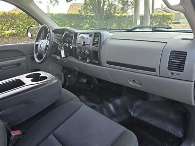 2011 Chevrolet 3500 LS Utility 6.0L Gas,11ft Royal bed!   - Photo 18 - Santa Ana, CA 92703