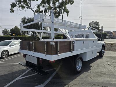 2019 Chevrolet 3500 SERVICE UTILITY,6.0L GAS,12FT HARBOR BED,  LADDER RACK! - Photo 3 - Santa Ana, CA 92703