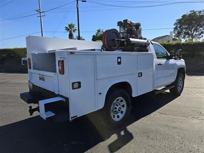 2018 Chevrolet Comm 2500 work truck,Utility,6.0L Gas,Air Compressor,  Power inverter,pull out bed tray! - Photo 10 - Santa Ana, CA 92703