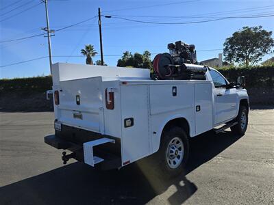 2018 Chevrolet Comm 2500 work truck,Utility,6.0L Gas,Air Compressor,  Power inverter,pull out bed tray! - Photo 7 - Santa Ana, CA 92703