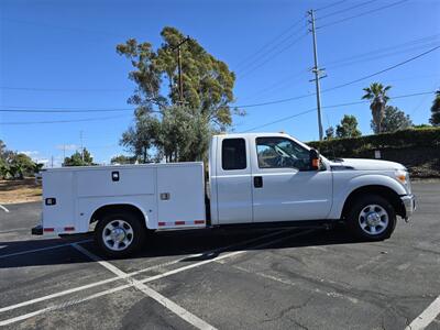 2014 Ford F-350 Super Duty XLT UTILITY 6.2L GAS,115K MILES!   - Photo 4 - Santa Ana, CA 92703