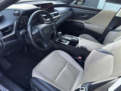 2019 Lexus ES   - Photo 8 - Stanton, CA 90680