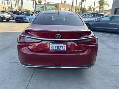 2019 Lexus ES   - Photo 5 - Stanton, CA 90680