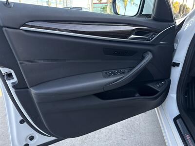 2020 BMW 530e iPerformance - Photo 7 - Stanton, CA 90680