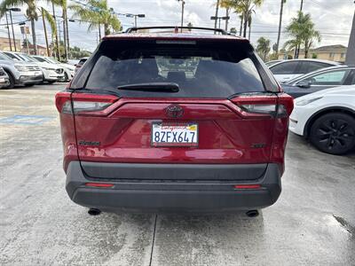 2021 Toyota RAV4 XLE Premium   - Photo 5 - Stanton, CA 90680