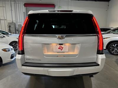 2020 Cadillac Escalade ESV Premium Luxury   - Photo 8 - Orange, CA 92867