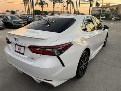2023 Toyota Camry SE   - Photo 4 - Stanton, CA 90680