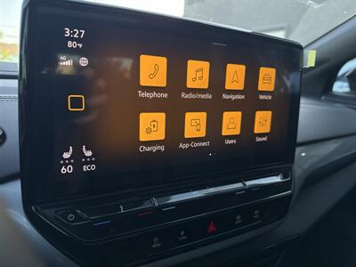 2023 Volkswagen ID.4 Pro S   - Photo 14 - Stanton, CA 90680