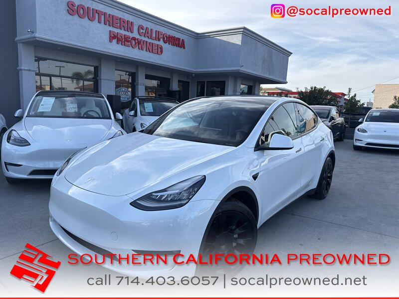 2022 Tesla Model Y Long Range   - Photo 1 - Stanton, CA 90680