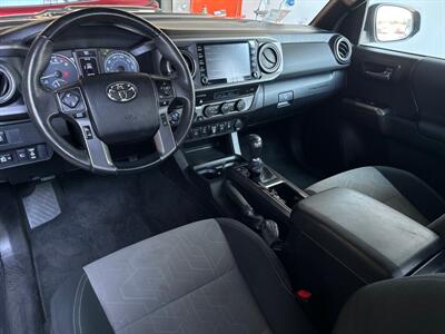 2022 Toyota Tacoma TRD Sport   - Photo 13 - Orange, CA 92867