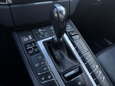 2017 Porsche Macan S   - Photo 14 - Stanton, CA 90680