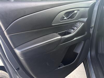 2020 Chevrolet Traverse LT Cloth   - Photo 7 - Stanton, CA 90680