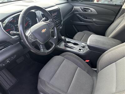 2020 Chevrolet Traverse LT Cloth   - Photo 8 - Stanton, CA 90680