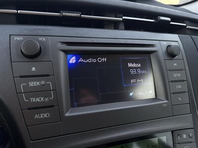 2014 Toyota Prius Three   - Photo 13 - Stanton, CA 90680