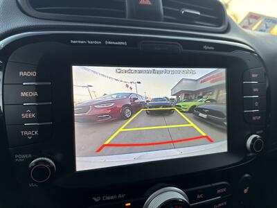 2019 Kia Soul SX Turbo   - Photo 14 - Stanton, CA 90680