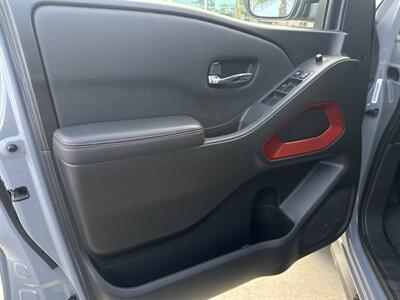 2024 Nissan Frontier PRO-X - Photo 7 - Stanton, CA 90680