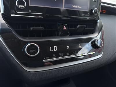 2021 Toyota Corolla LE   - Photo 14 - Stanton, CA 90680