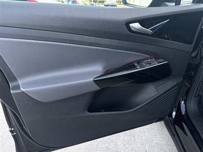 2022 Volkswagen ID.4 Pro - Photo 7 - Stanton, CA 90680