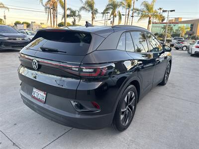 2022 Volkswagen ID.4 Pro - Photo 4 - Stanton, CA 90680