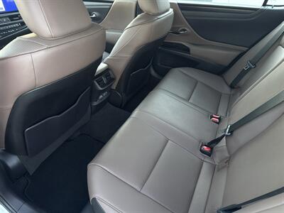 2023 Lexus ES 300h   - Photo 9 - Stanton, CA 90680