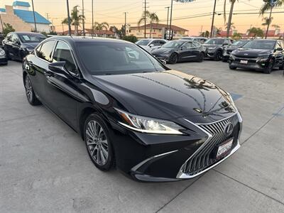2020 Lexus ES 300h - Photo 3 - Stanton, CA 90680
