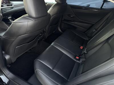 2020 Lexus ES 300h - Photo 9 - Stanton, CA 90680