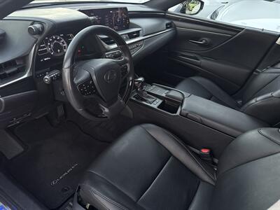 2020 Lexus ES 300h - Photo 8 - Stanton, CA 90680