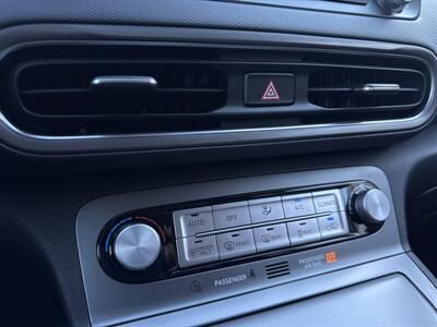 2023 Hyundai KONA Electric SE   - Photo 14 - Stanton, CA 90680