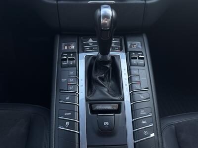 2018 Porsche Macan - Photo 16 - Stanton, CA 90680