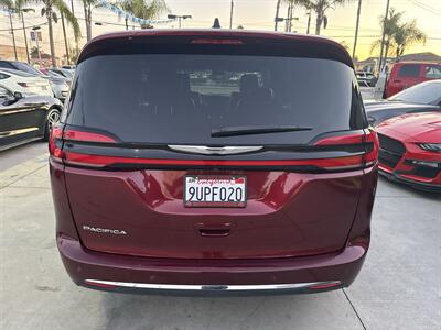 2023 Chrysler Pacifica Touring L   - Photo 5 - Stanton, CA 90680