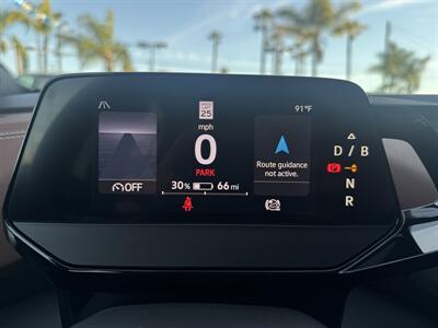 2023 Volkswagen ID.4 Pro   - Photo 13 - Stanton, CA 90680