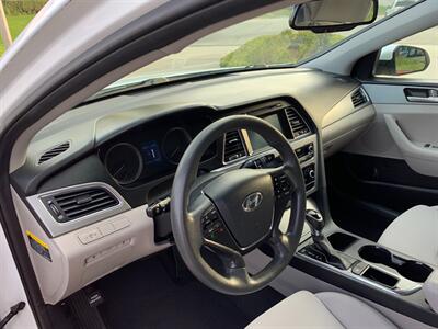 2017 Hyundai SONATA SE   - Photo 8 - Glendora, CA 91740