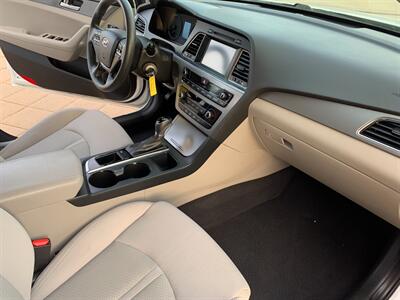2017 Hyundai SONATA SE   - Photo 15 - Glendora, CA 91740