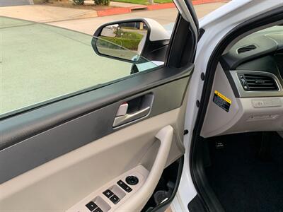 2017 Hyundai SONATA SE   - Photo 10 - Glendora, CA 91740