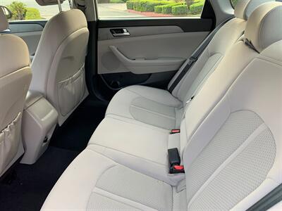 2017 Hyundai SONATA SE   - Photo 12 - Glendora, CA 91740
