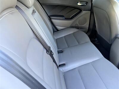 2016 Kia Forte EX   - Photo 18 - Glendora, CA 91740