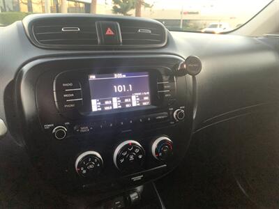 2017 Kia Soul   - Photo 21 - Glendora, CA 91740