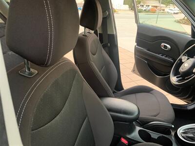 2017 Kia Soul   - Photo 16 - Glendora, CA 91740